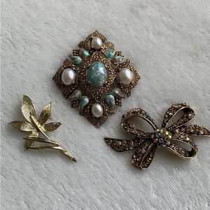 Vintage Brooches Bundle